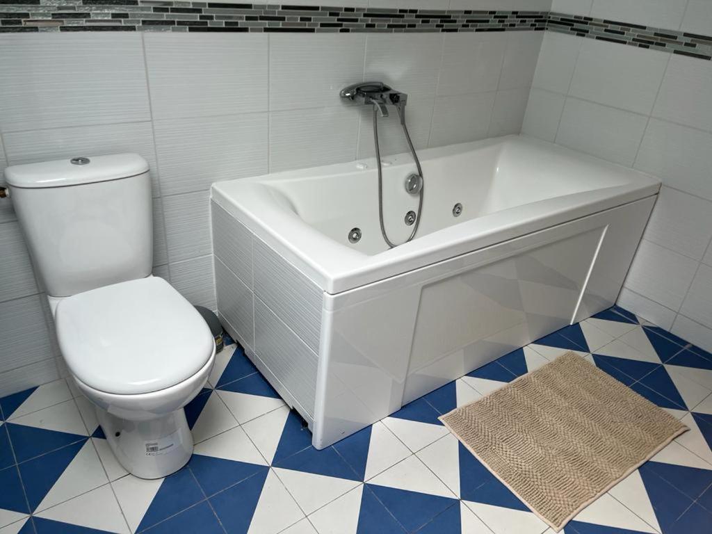 Suits & Luxury Appart Paris Montreuil Montreuil  Exterior photo